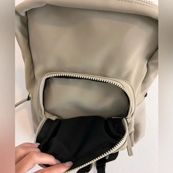 RAINS waterproof gray sage backpack scuba bag